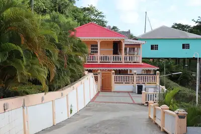 Image de 2-bedroom apartment in fabulous Harmony Hall Kingstown with Ac and comfort