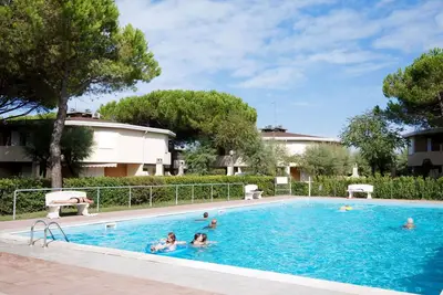Image de Bel appartement pour 5 personnes avec Wifi, piscine, climatisation, Tv, terrasse et animaux admis