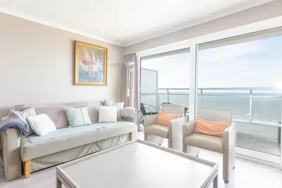 Image de Appartement au 9ème étage avec vue sur la mer