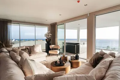 Image de Ocean-View 4br Penthouse with Jacuzzi By Bocobay