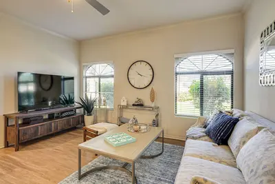 Image de Patio + Community Perks: Stylish Scottsdale Escape