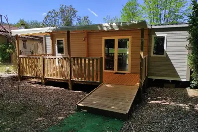 Image de Mobil-home \"Agora\" climatisé : Vacances en Dordogne, Piscine Partagée & Mini-Ferme près de Sarlat