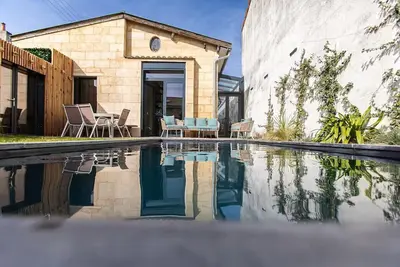 Image de Magnifique maison de plain-pied avec piscine sans vis à vis