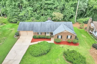 Image de Stylish Single-Level 3br Close to Downtown & Rdu