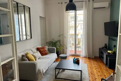 Image de Grand appartement de charme 3 pièces au cœur du quartier Libération
