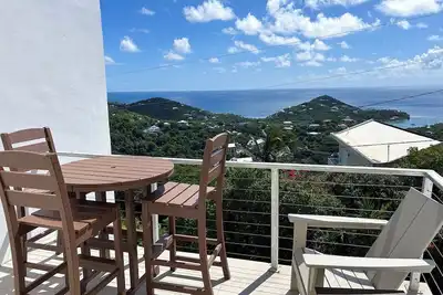 Image de On Island -  New 2br/2ba Condo with Central A/C, Convenient to Cruz Bay, Ocean Views