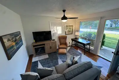 Image de Modern 1 Bedroom Apartment in Plainfield Indiana Near Parks and Indianapolis Airport