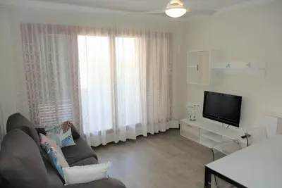 Image de Charmant appartement rénové avec terrasse à 150m de la mer, Torredembarra