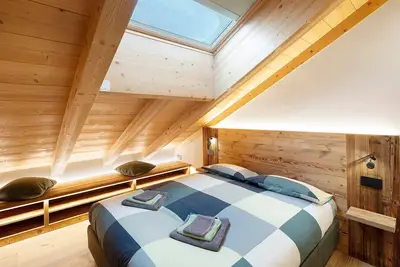 Image de Appartement Mansarda Rin da Gen avec vue montagne, balcon et Wi-Fi