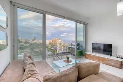 Image de Balluta View Mansions — Rare Valley & Bay Views