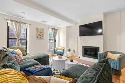 Image de New! Spacious & Stylish City Getaway - 20 min>Nyc