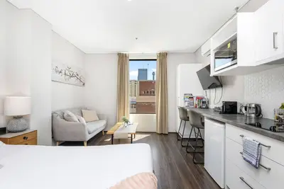 Image de A Sepal Stay Studio - Fully Renovated - Cbd - private bathroom sleeps 2 - by Sepal Stays - No parking