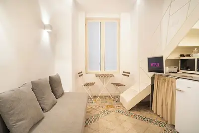 Image de Apartment in the heart of the Historic Center of Naples [Duomo Holiday 2]