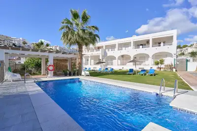 Image de Appartement à l'hôtel 'N8' avec piscine commune, Wi-Fi et climatisation