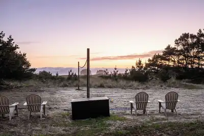 Image de Wonderful Coastline Setting, Pet Friendly, Seconds to Beach, Community Fire-Pit, Volleyball. <br>Ocean Front.