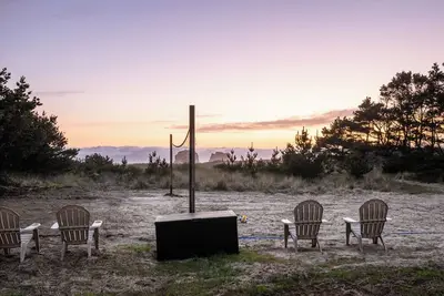 Image de Wonderful Coastline Setting, Pet Friendly, Seconds to Beach, Community Fire-Pit, Volleyball. <br>Ocean Front.