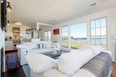 Waterfront Cottage in Town!