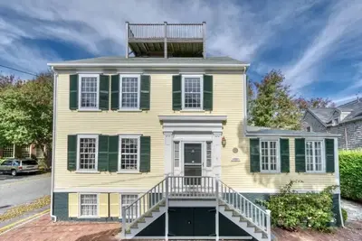 Image de 15 Quince Street - Cinq Chambres Maison, Couchages 10