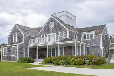 Custom built home in Dionis