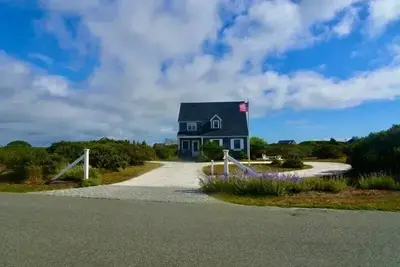 3br Home in Tom Nevers!