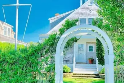 Image de 14 East Lincoln Avenue, Nantucket, Ma