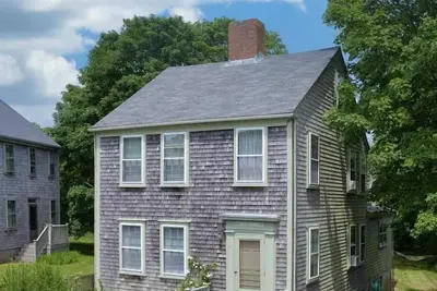 Image de Historic house in quiet neighborhood in town