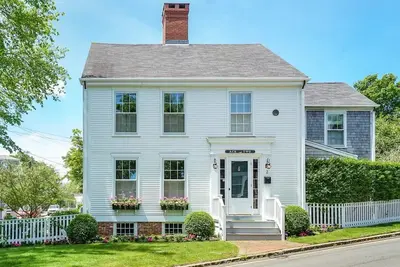 Exquisite antique home built in 1767