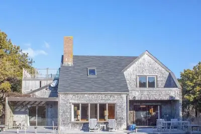 Beautiful home with cathedral ceiling