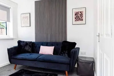 Image de Bright Elms 1 | Sleeps 7 | Free Parking