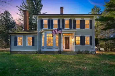 Image de Charming Historic Connecticut Home W/Spacious Yard