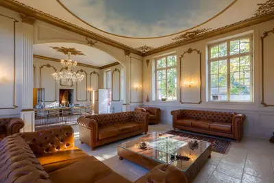 Image de L'Ecole des Naudins - Ancienne école de village