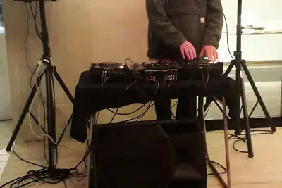 Image de alquiler de parlantes punta del este jb 99118105