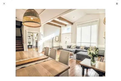 Image de Luxury new hotel like 5 bedroom & 4 bathroom private house