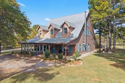 Image de Fits 16+Next to Lake Murray+Fire Pit+Playground+Wood Burning Stove Fireplace