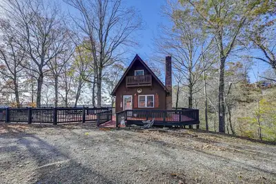 Image de A Hidden Gem! Couple’s Escape w/ Dale Hollow Views