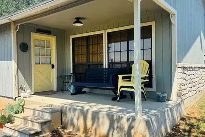Image de Entire home in Llano, Texas