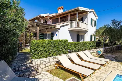 Image de Appartement charmant à Palit avec Wi-Fi