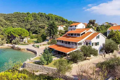 Image de Superbe appartement à Kampor avec piscine
