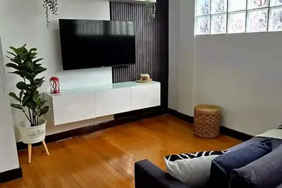 Image de Colonial Modern Retreat