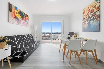 Image de Appartement moderne avec de belles veus Wifi  & Ac