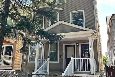 Image de 2-bedroom house in terrific Chicago neighborhood walking distance to everything