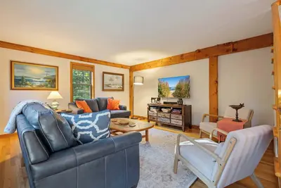 Image de The House on Cranberry - For 8