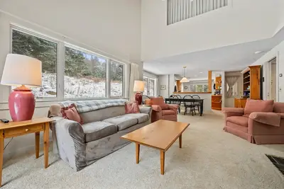 Image de Saddleback | 15 Clubhouse | Ski in/out, Pet friendly