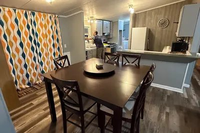 Image de Charming Sylvan Beach Ny Three Bed Two Bath home Blocks from Sandy Beach