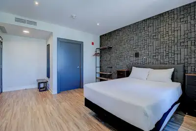 Image de Dream Suites - Deluxe Queen Suite
