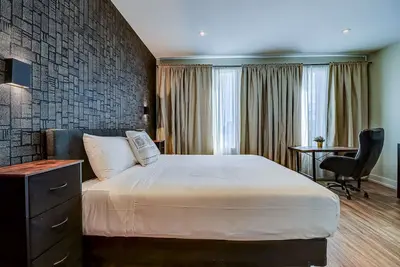 Image de Dream Suites - Deluxe King Suite
