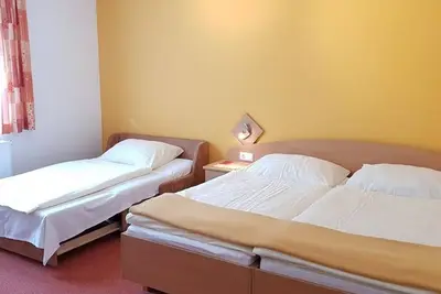 Image de Family room - Half board - Gasthof - Pension Roseggerhof