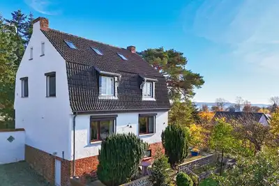 Image de Vacation apartment on two floors with sea view - Landhaus Lietzow Ferienwohnung Bay