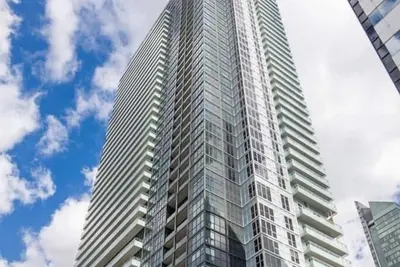 Image de RivetStays | The Atmos Gorgeous Suite – 1 Bedroom Condo