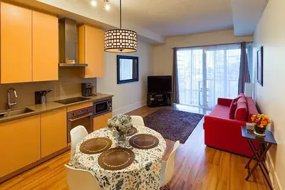 Image de RivetStays | The Atmos Exclusive Suite – 1 Bedroom Condo